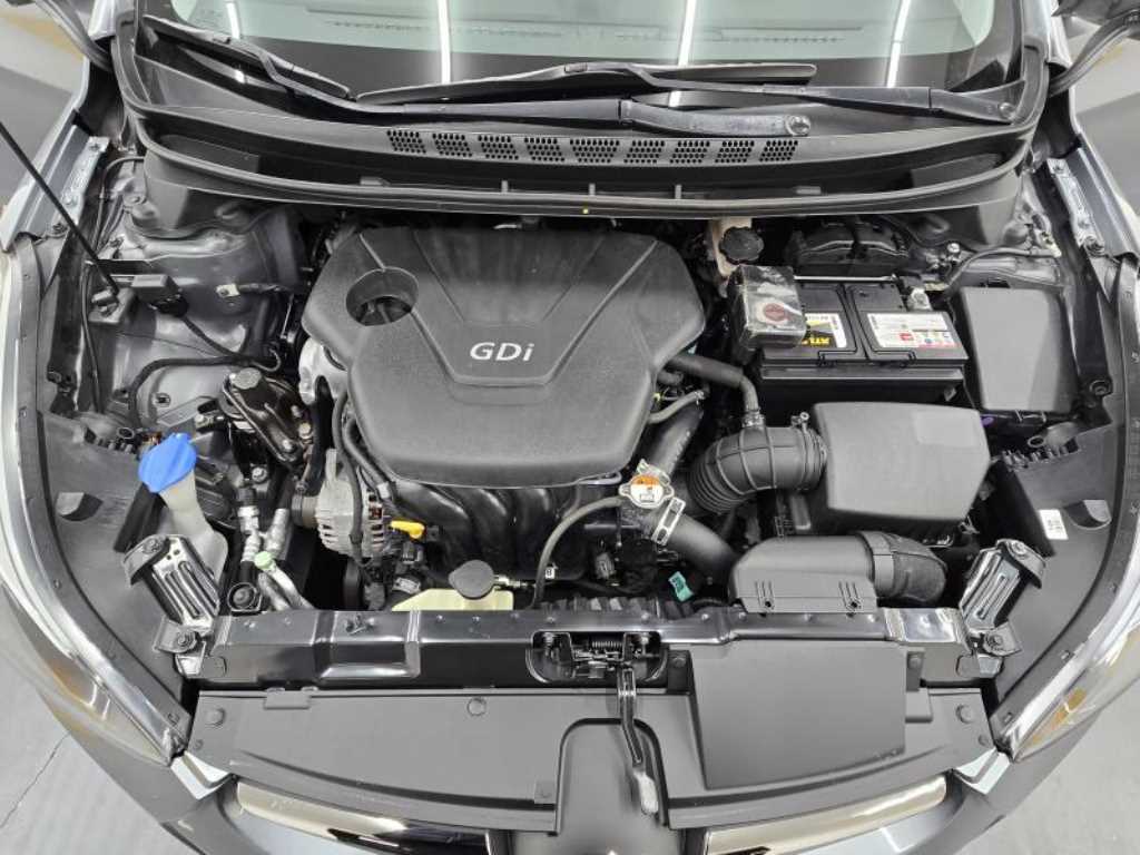 HYUNDAI Avante 2016 Gris - Importación desde Corea - HF Imports Iquique - Foto 19