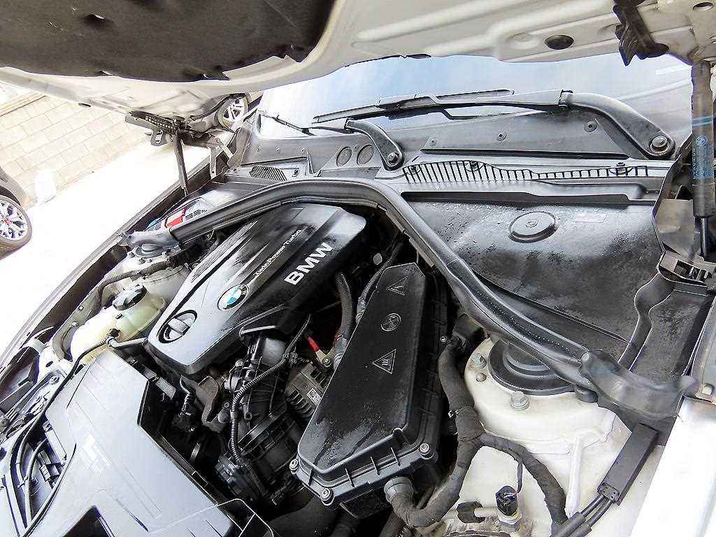 BMW 1 series 2018 Gris - Importación desde Corea - HF Imports Iquique - Foto 17