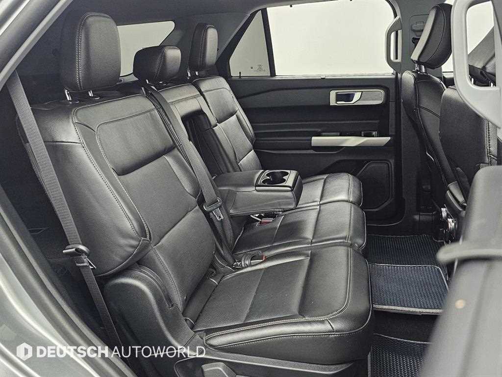 Ford Explorer - Vista 11