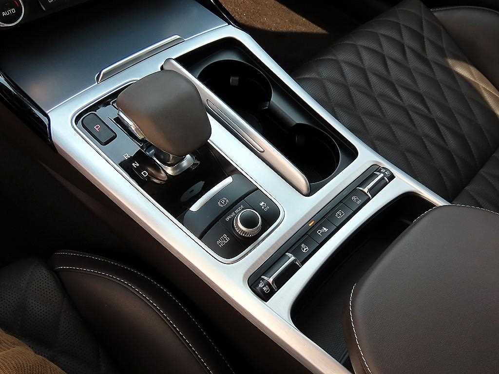 KIA Stinger - Vista 11