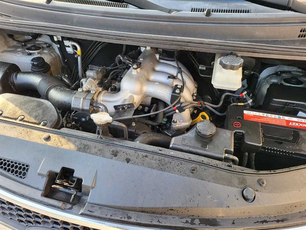 HYUNDAI Starex 2010 Plateado - Importación desde Corea - HF Imports Iquique - Foto 15