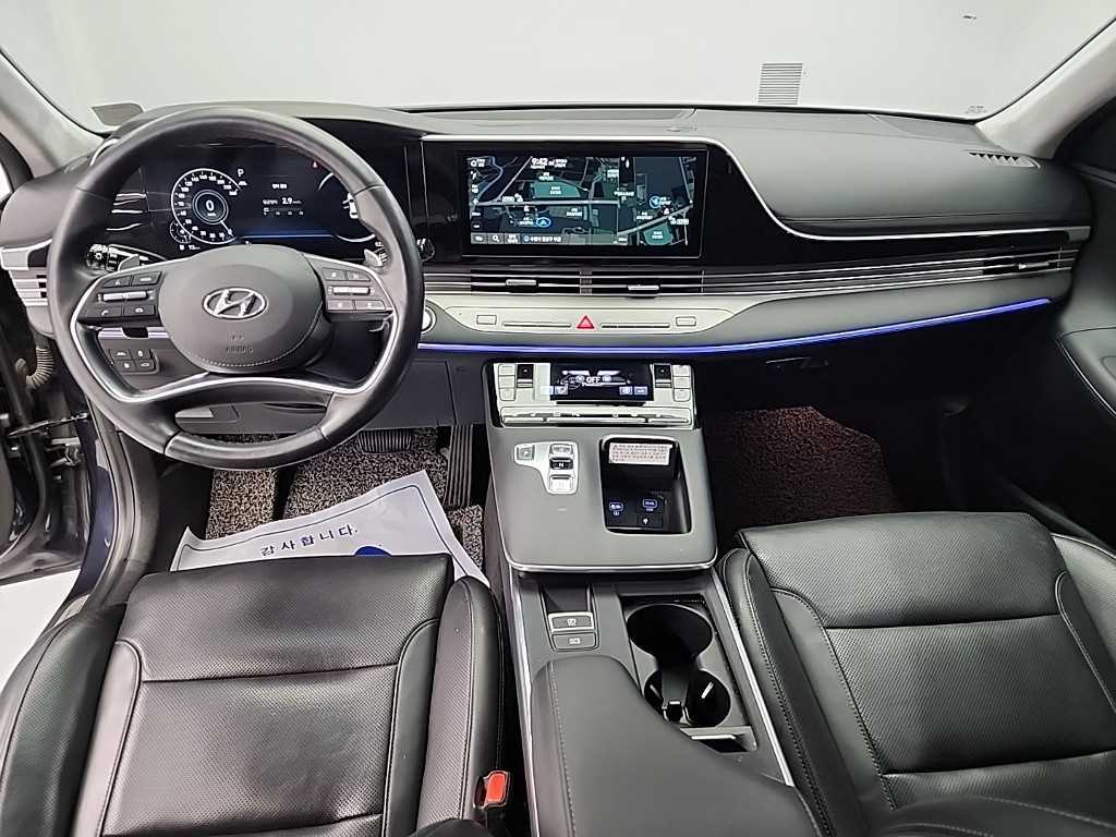HYUNDAI Grandeur - Vista 7