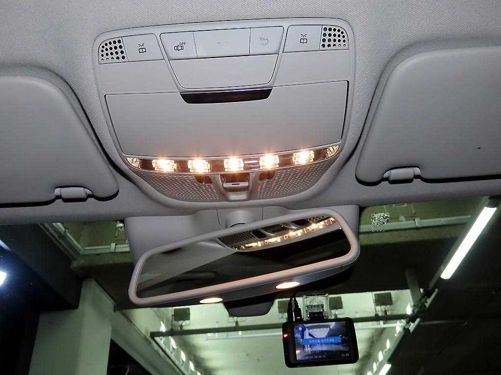 Mercedes Benz C Class 2017 Negro - Importación desde Corea - HF Imports Iquique - Foto 17