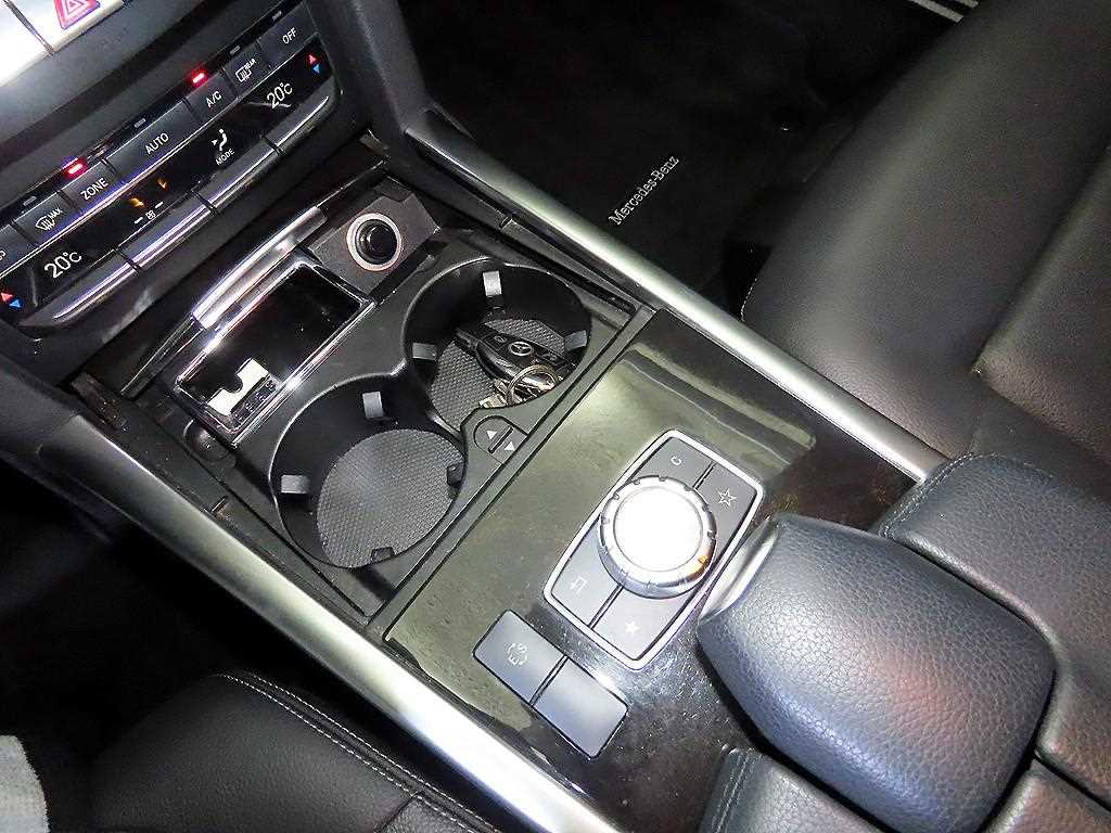 Mercedes Benz E class 2015 Negro - Importación desde Corea - HF Imports Iquique - Foto 13