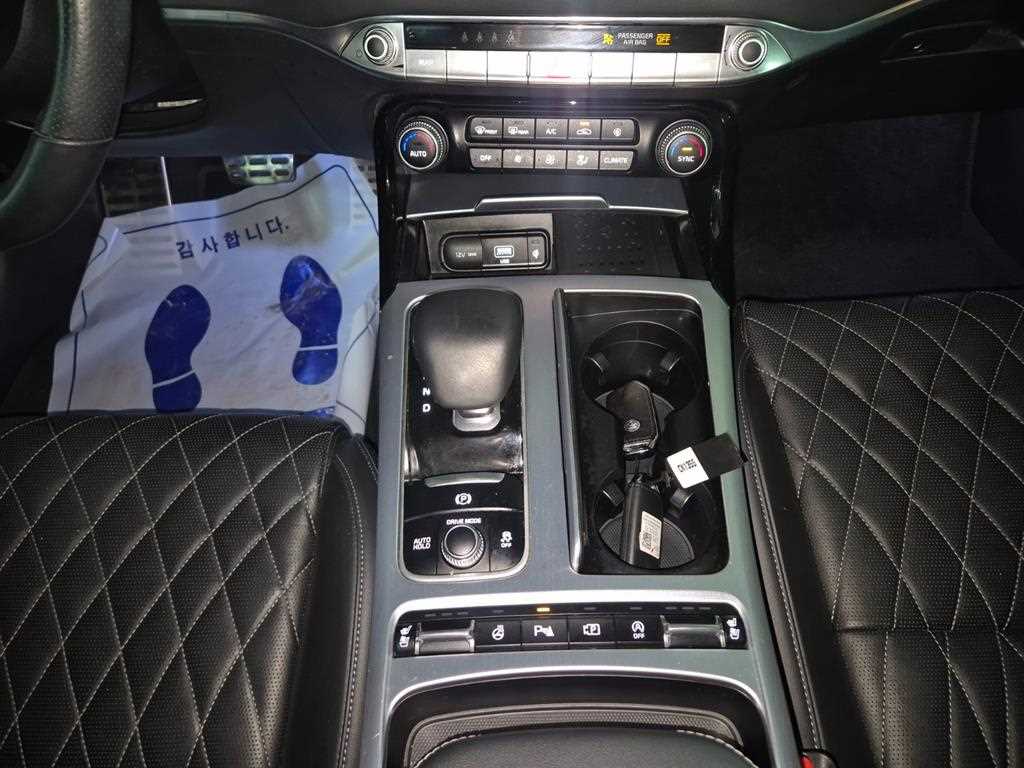 KIA Stinger - Vista 9