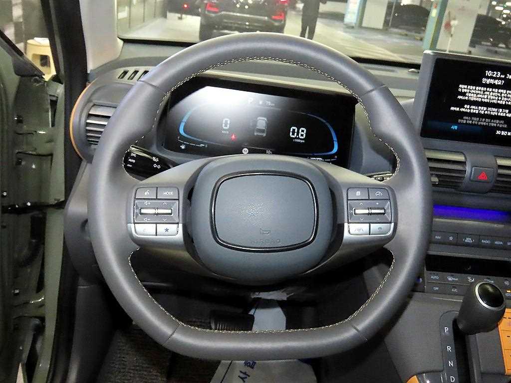 HYUNDAI Casper - Vista 9