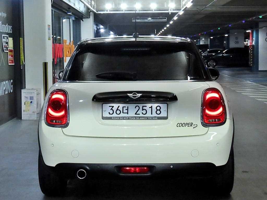 Mini Cooper - Vista 5