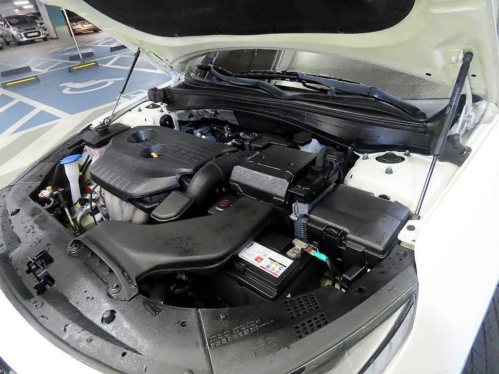 KIA K5 2018 Blanco - Importación desde Corea - HF Imports Iquique - Foto 19