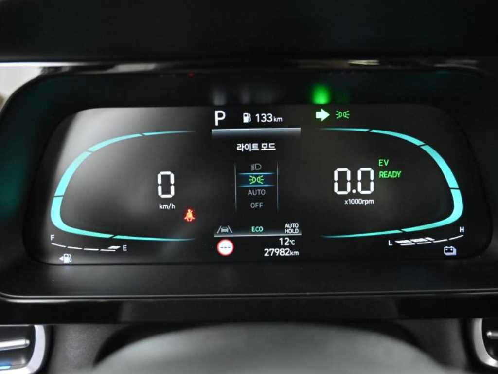 HYUNDAI Avante - Vista 8