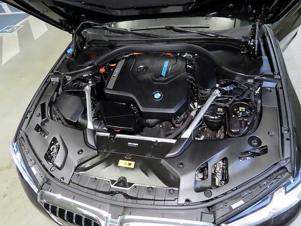 BMW 5 Series 2021 Negro - Importación desde Corea - HF Imports Iquique - Foto 19