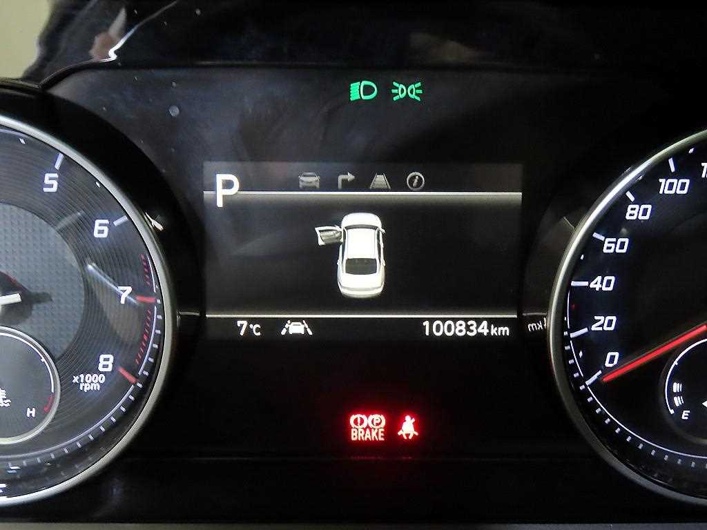 HYUNDAI Grandeur - Vista 9