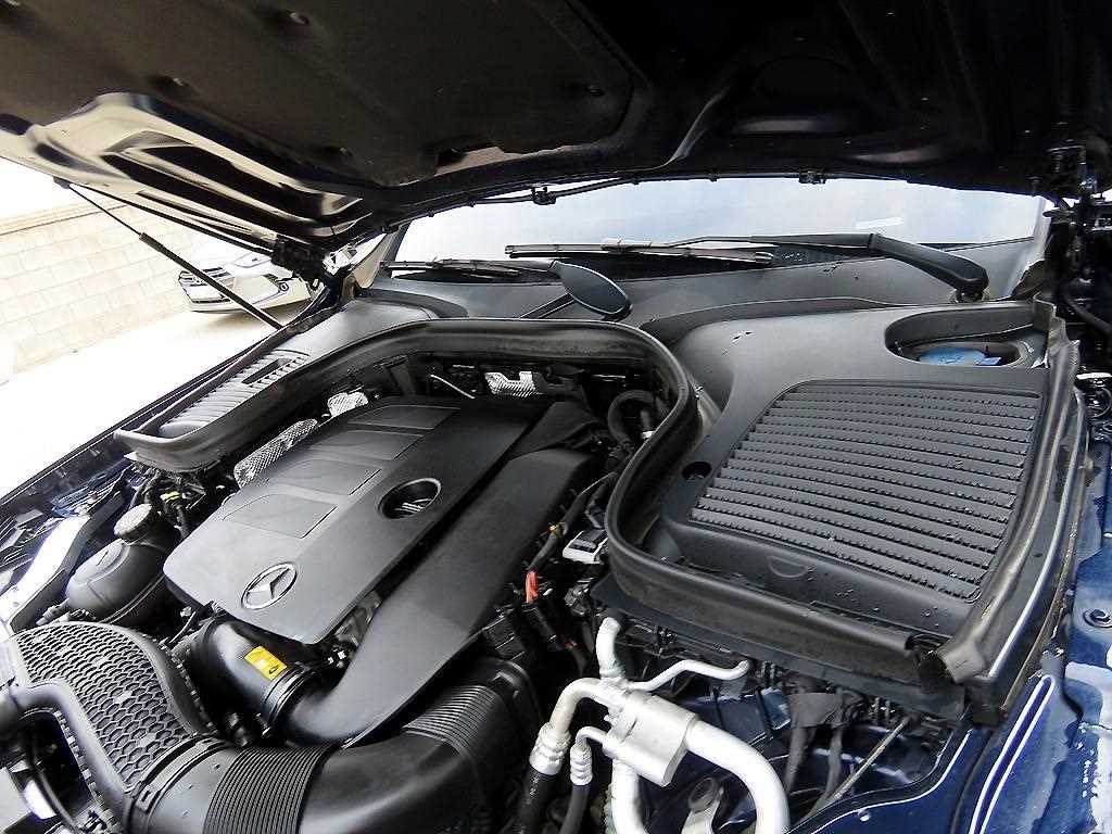 Mercedes Benz GLC Class 2021 Azul - Importación desde Corea - HF Imports Iquique - Foto 19