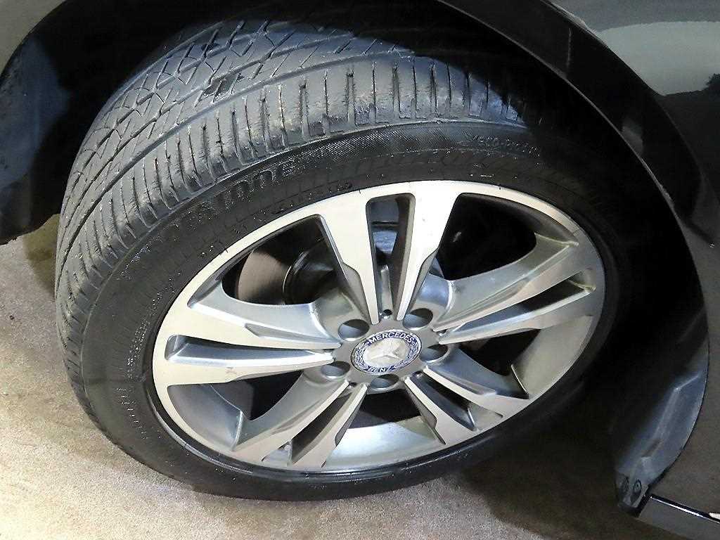 Mercedes Benz E class 2015 Negro - Importación desde Corea - HF Imports Iquique - Foto 20