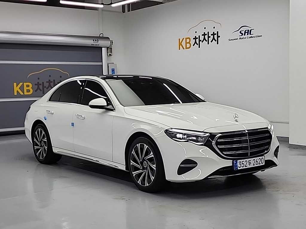 Mercedes Benz E class - Vista 4