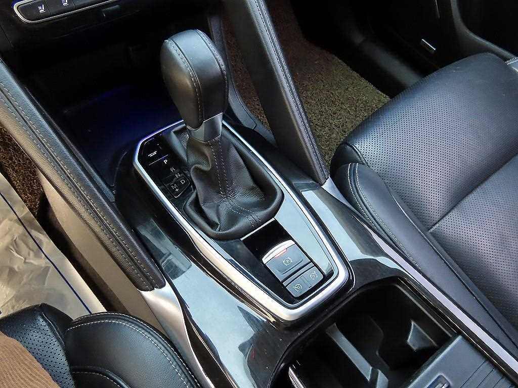 SAMSUNG QM6 - Vista 10