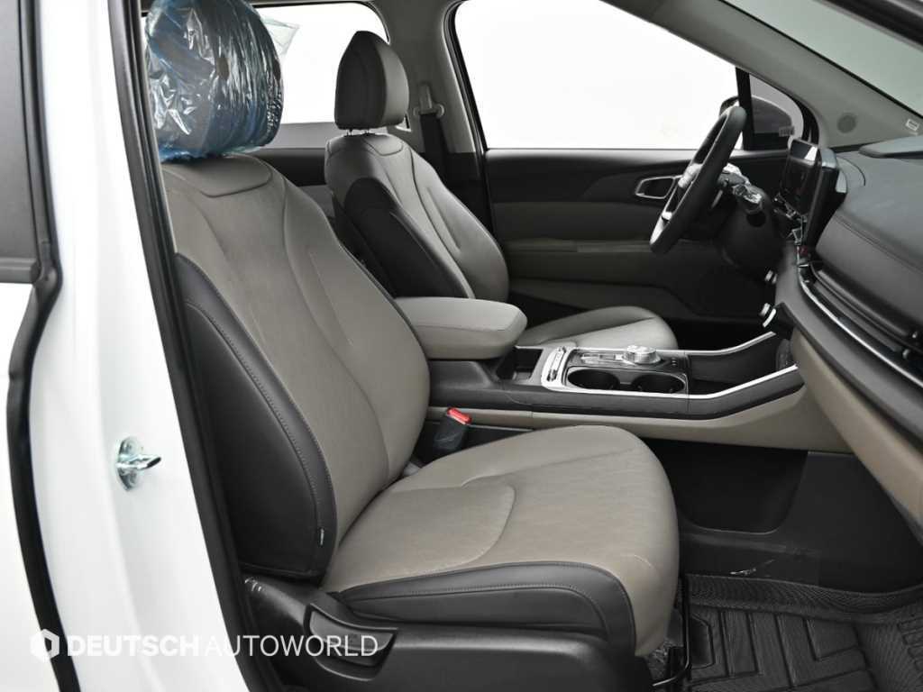 KIA Carnival - Vista 10