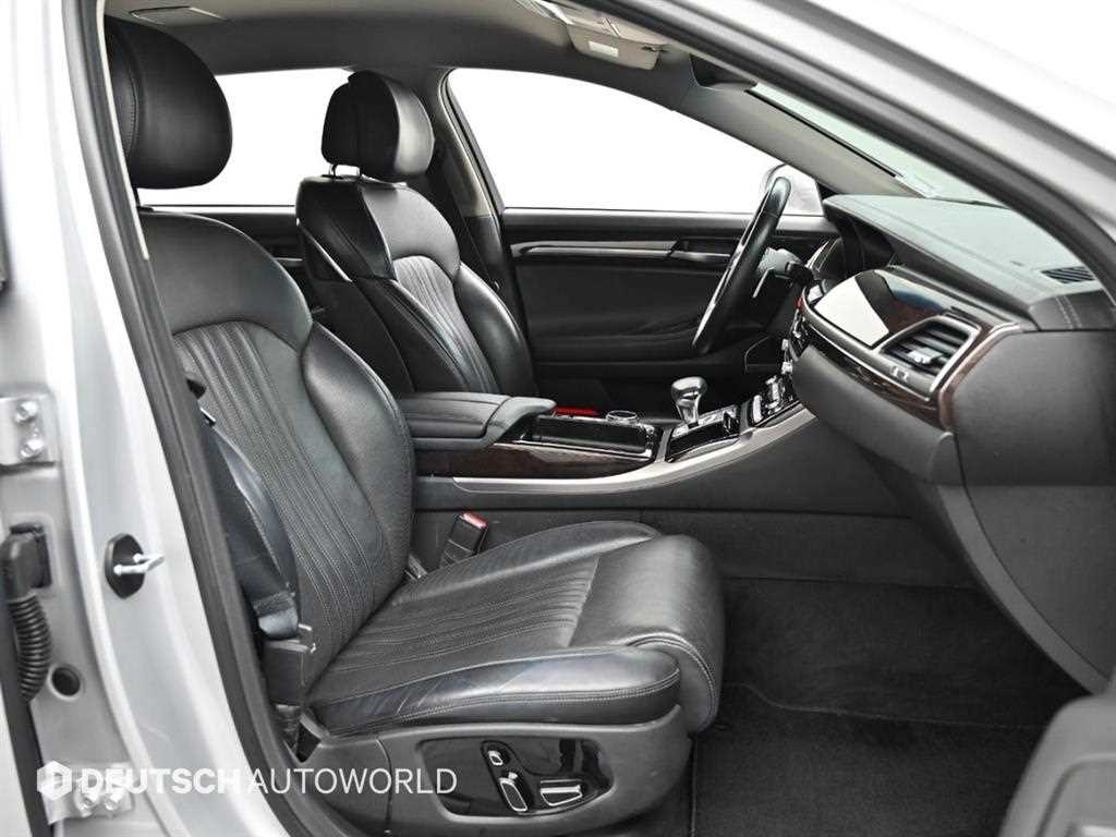 Genesis EQ900 - Vista 10