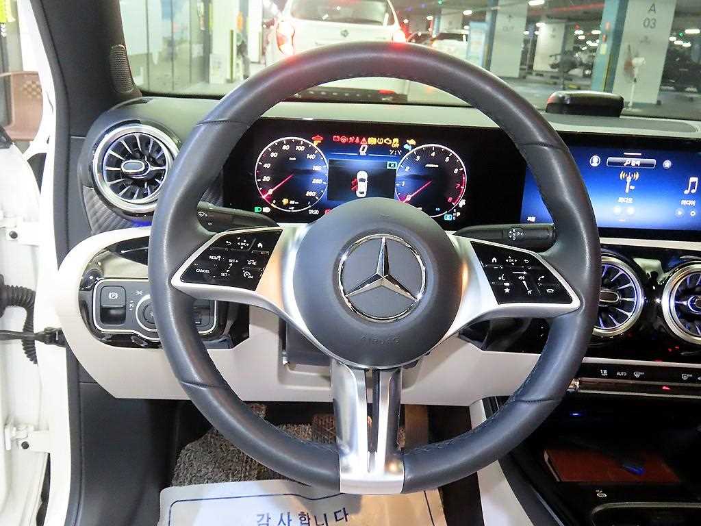 Mercedes Benz A Class - Vista 9