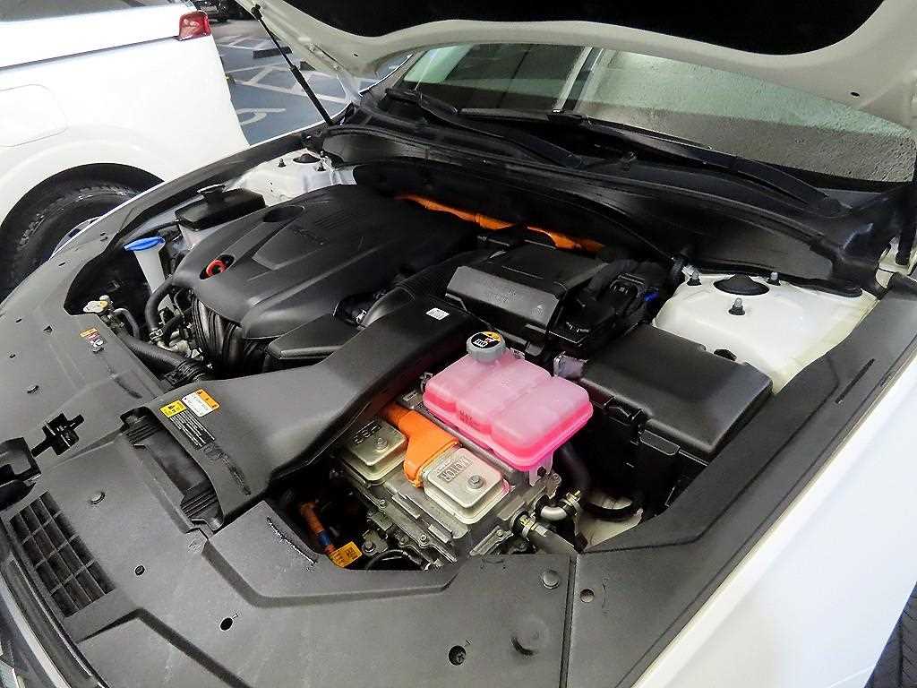 HYUNDAI Grandeur 2022 Blanco - Importación desde Corea - HF Imports Iquique - Foto 19