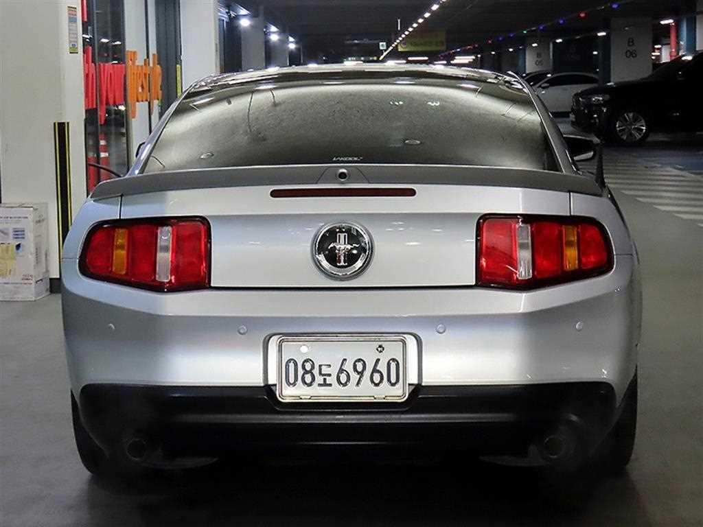 Ford Mustang - Vista 5