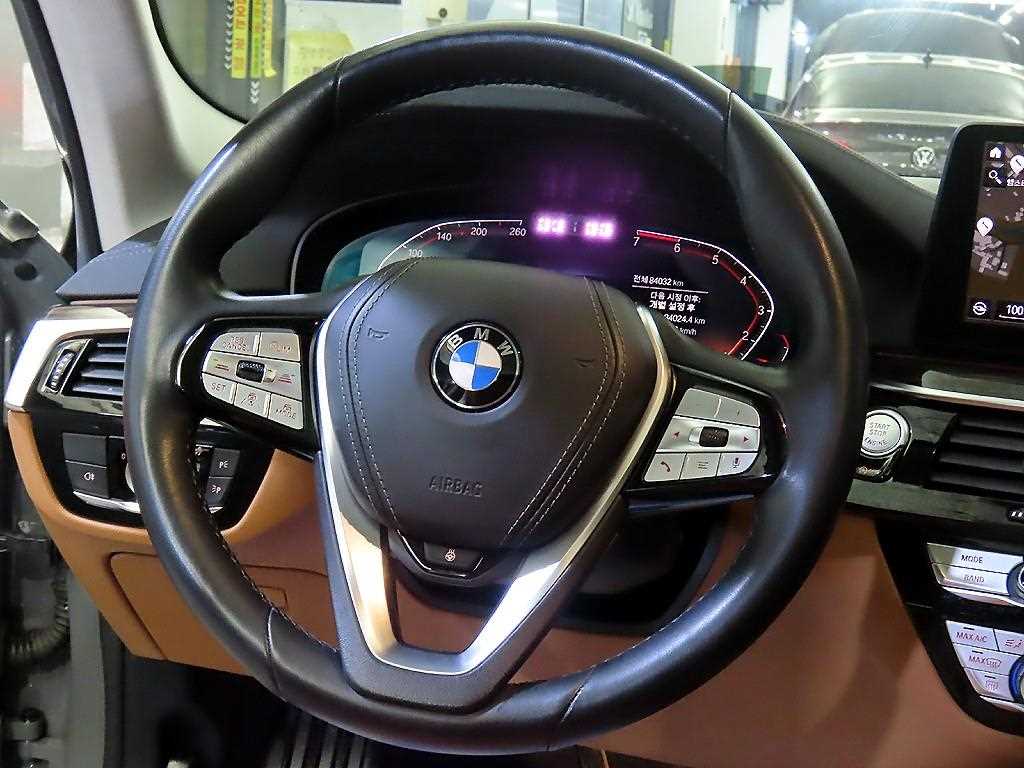 BMW 5 Series - Vista 8