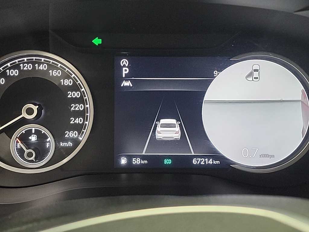 Genesis G70 - Vista 6