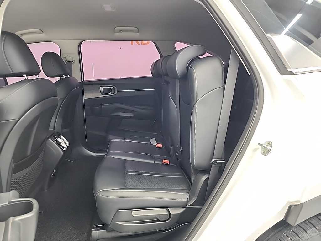 KIA Sorento - Vista 12