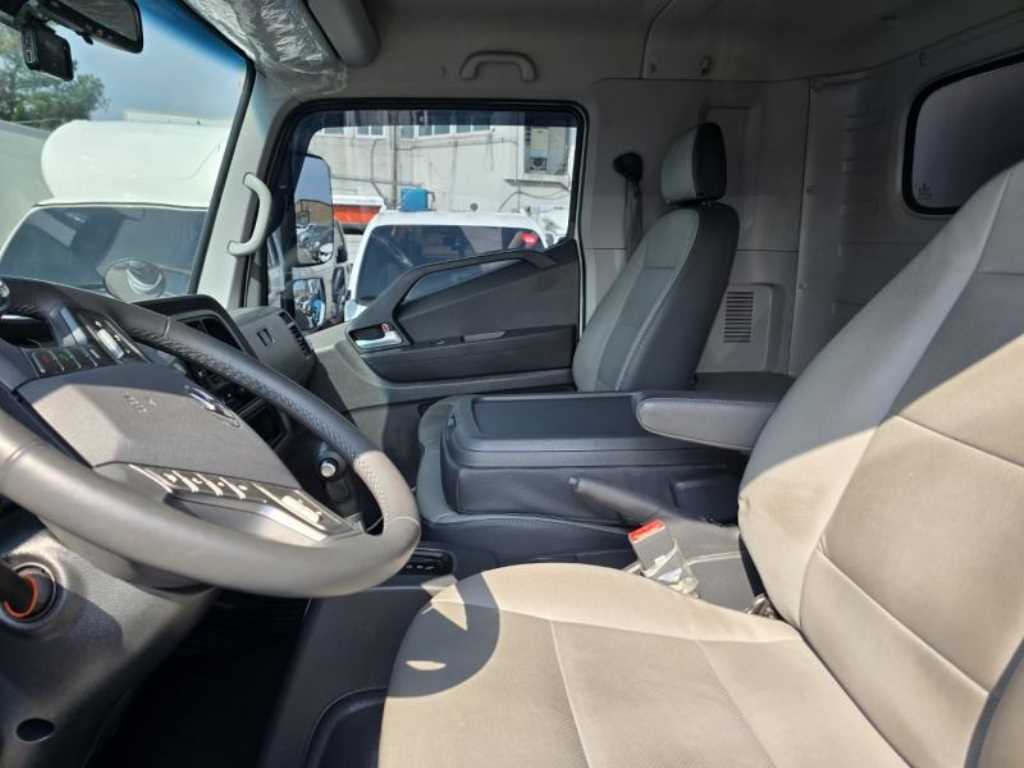 medium and large cargo truck 2025 Blanco - Importación desde Corea - HF Imports Iquique - Foto 17