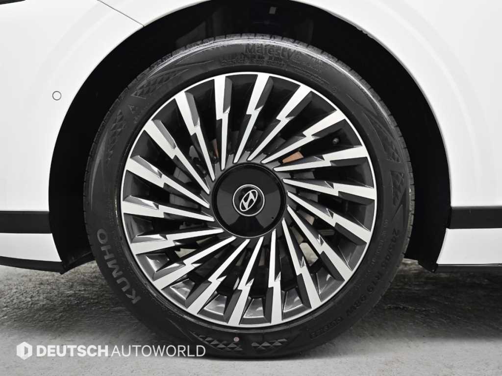 HYUNDAI Grandeur - Vista 5