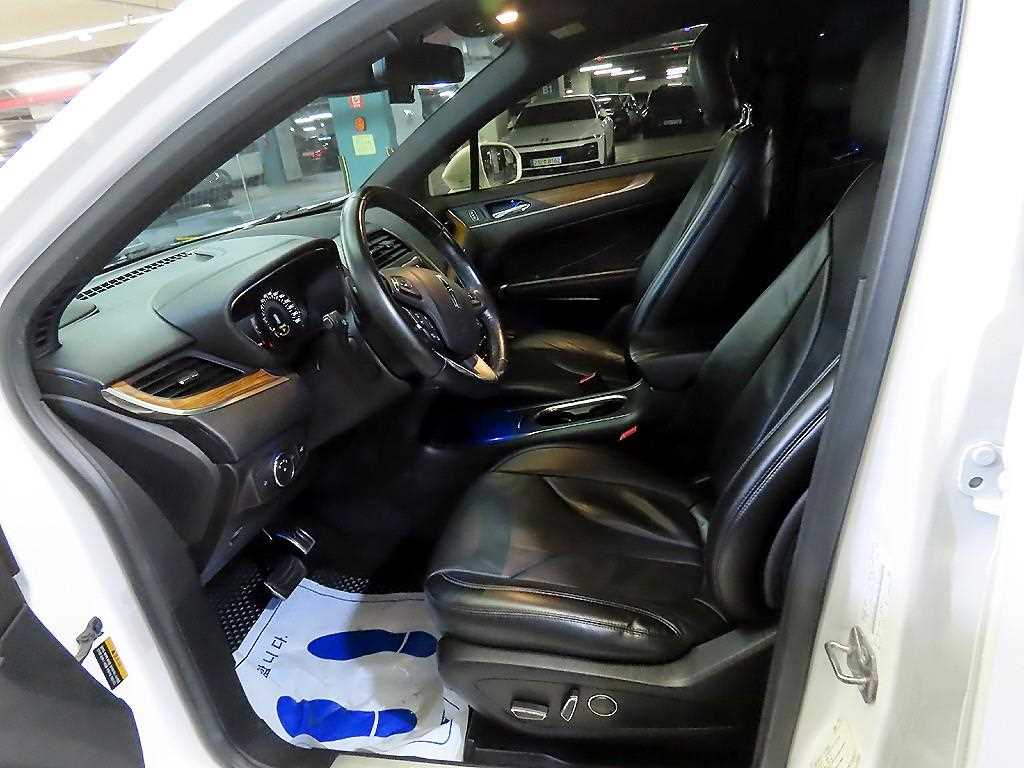 Lincoln MKC - Vista 6