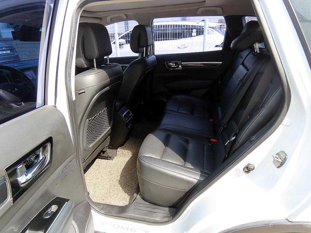 SAMSUNG QM6 - Vista 6