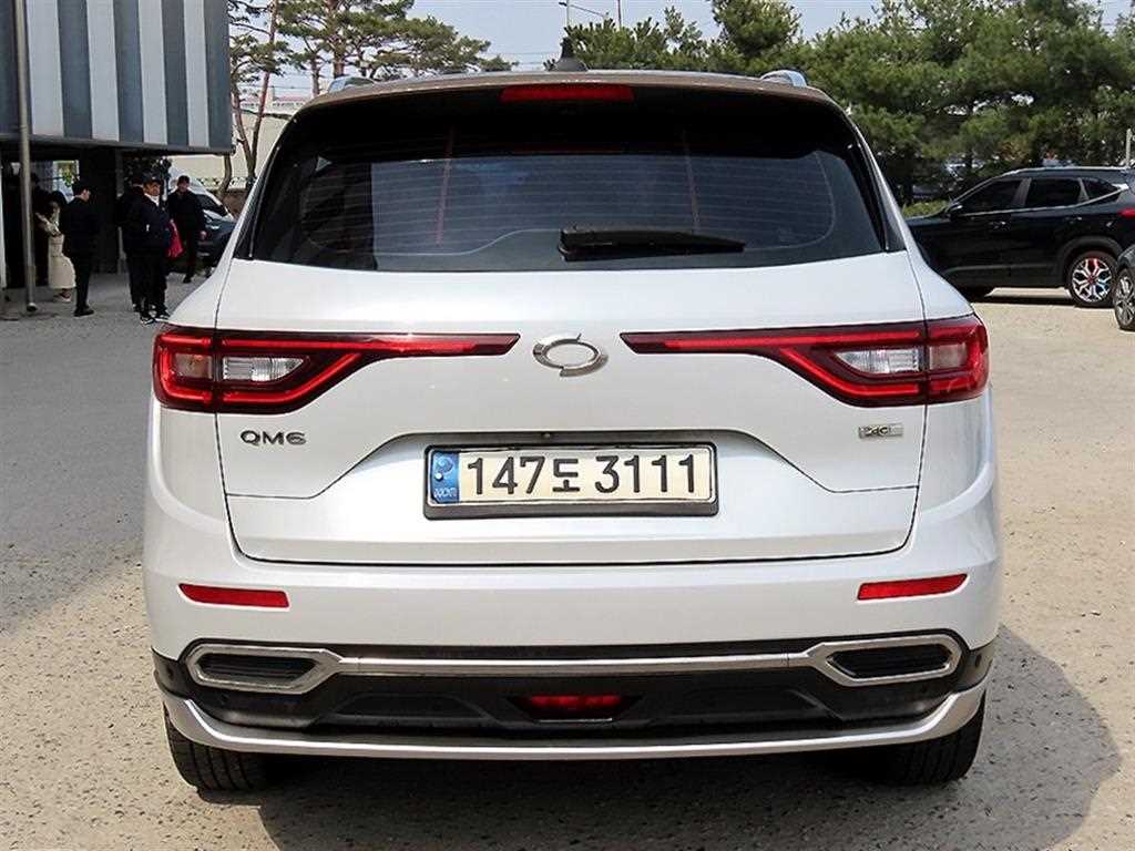 SAMSUNG QM6 - Vista 4