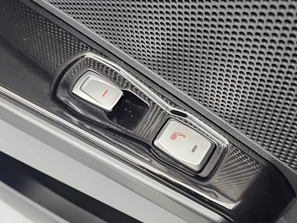 Ssangyong Tivoli 2017 Blanco - Importación desde Corea - HF Imports Iquique - Foto 13