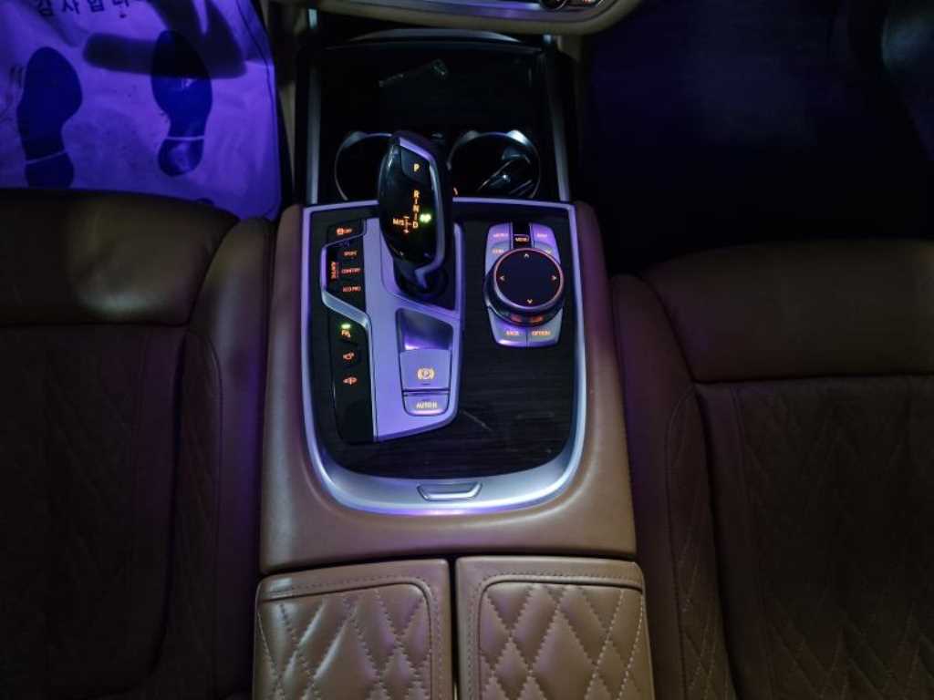 BMW 7 Series 2021 Gris - Importación desde Corea - HF Imports Iquique - Foto 14