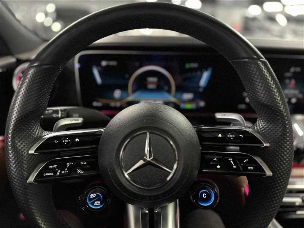 Mercedes Benz AMG GT - Vista 10