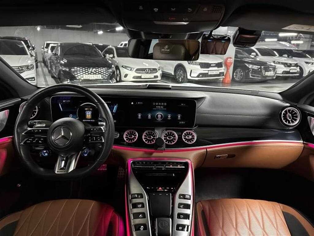 Mercedes Benz AMG GT - Vista 6