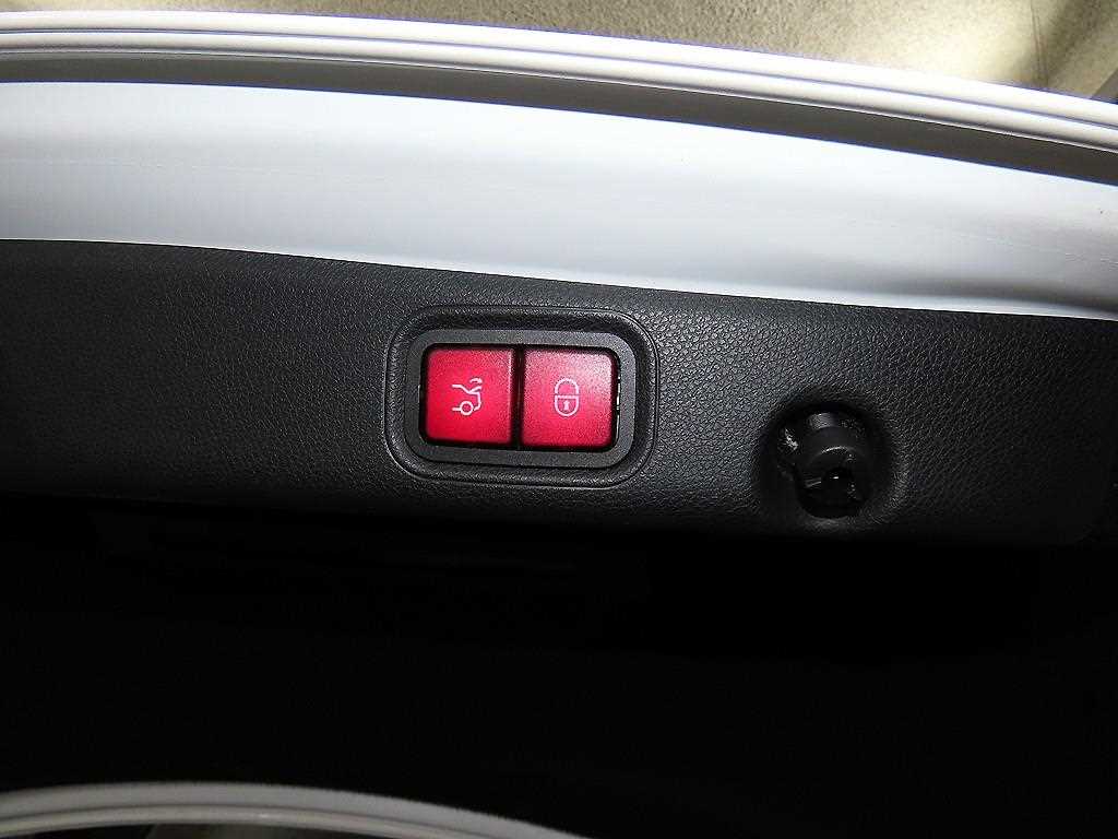 Mercedes Benz E class 2019 Blanco - Importación desde Corea - HF Imports Iquique - Foto 16