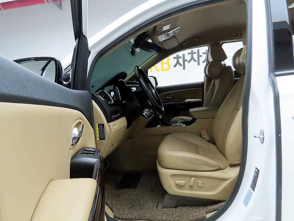 KIA Carnival 2019 Blanco - Importación desde Corea - HF Imports Iquique - Foto 13