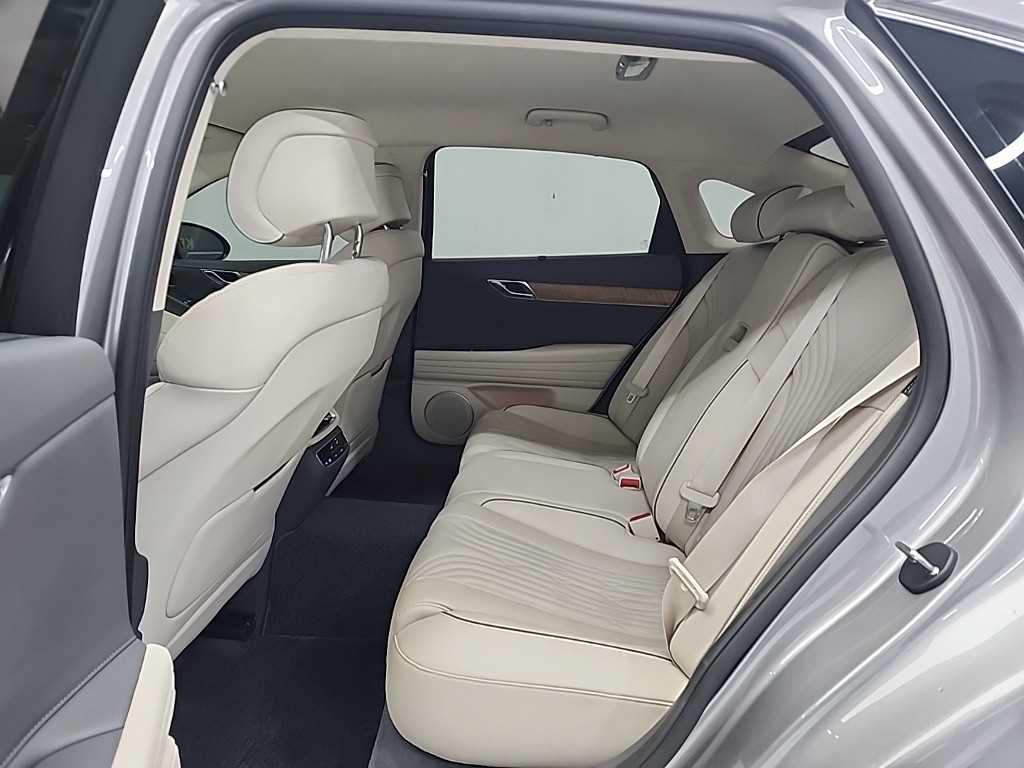 Genesis G80 - Vista 12