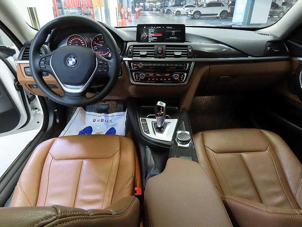 BMW 4 Series - Vista 10