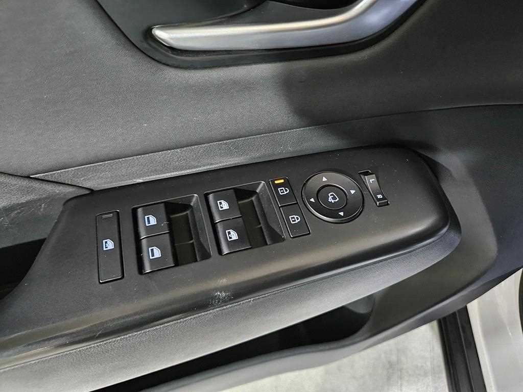 HYUNDAI Kona - Vista 12