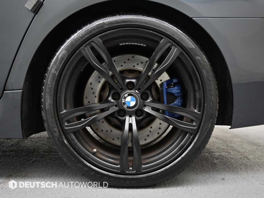 BMW 5 Series - Vista 5