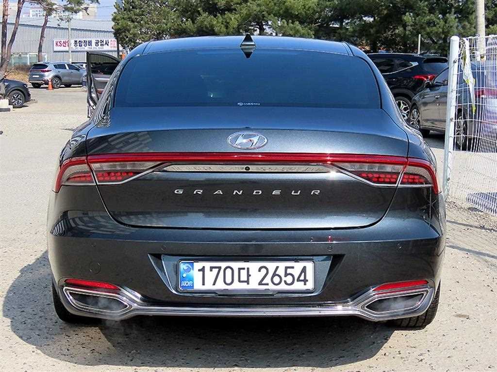 HYUNDAI Grandeur - Vista 4