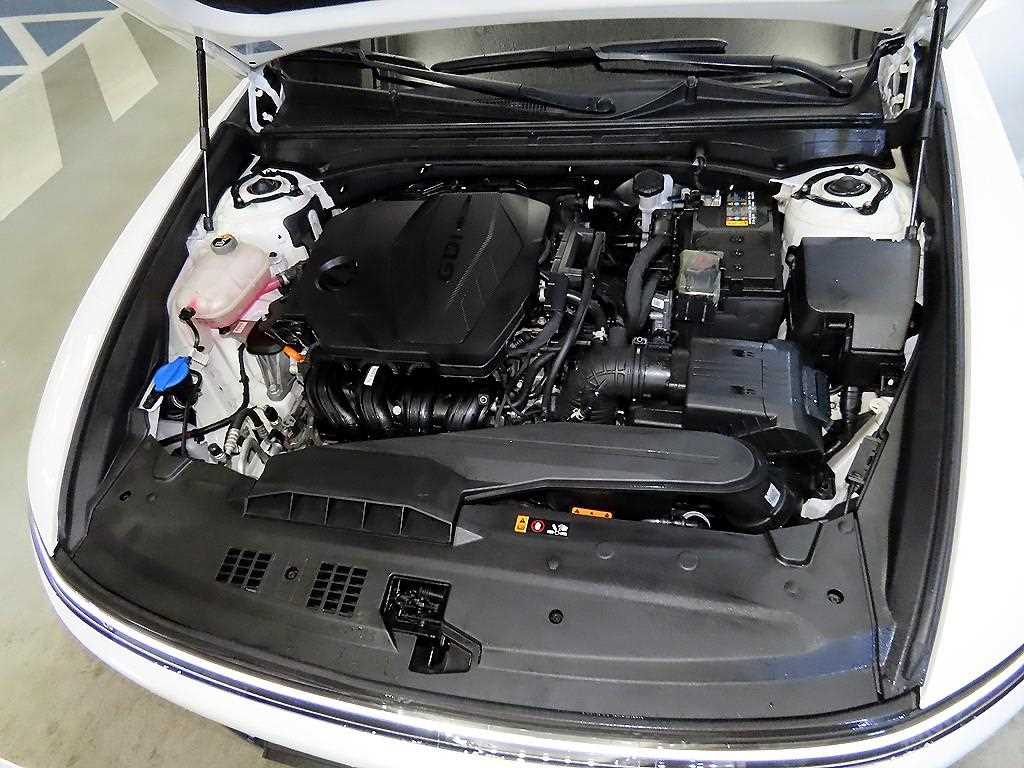 HYUNDAI Grandeur 2023 Blanco - Importación desde Corea - HF Imports Iquique - Foto 19