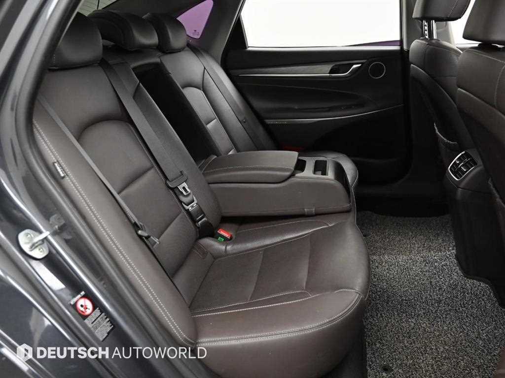 HYUNDAI Grandeur - Vista 12