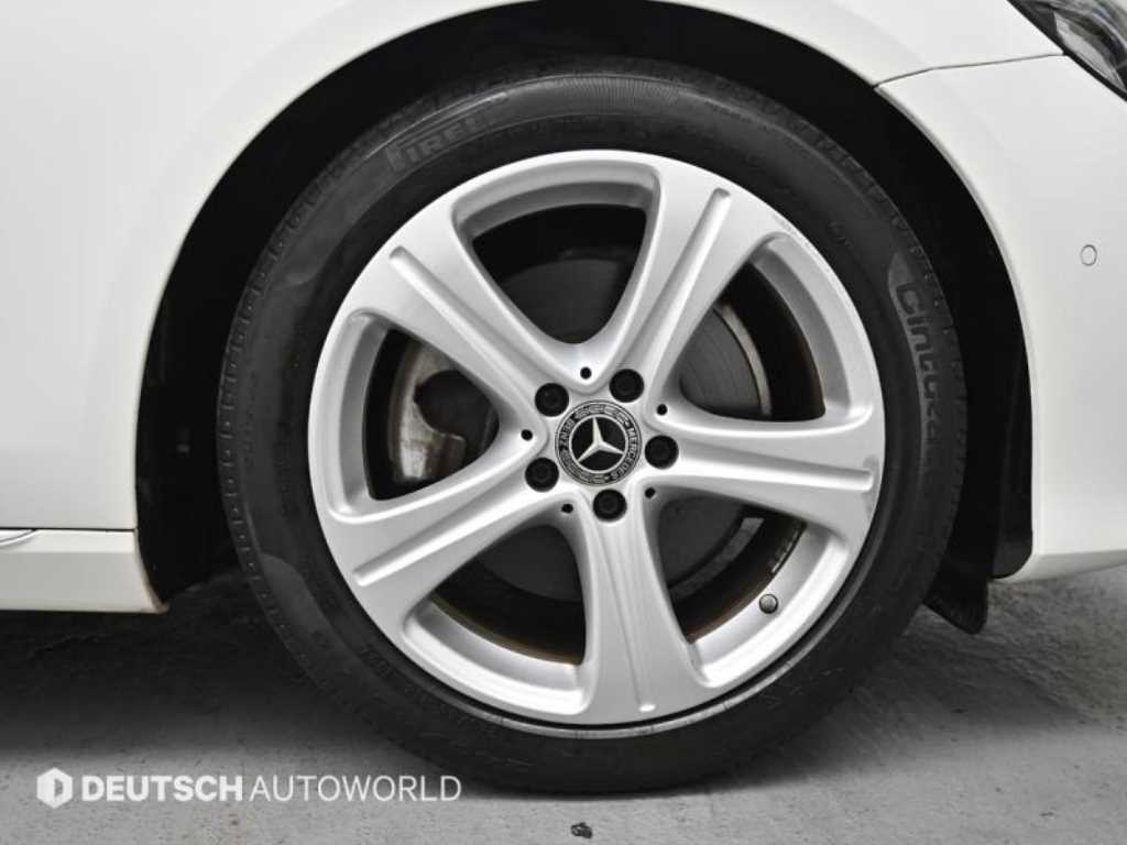 Mercedes Benz E class 2018 Blanco - Importación desde Corea - HF Imports Iquique - Foto 19