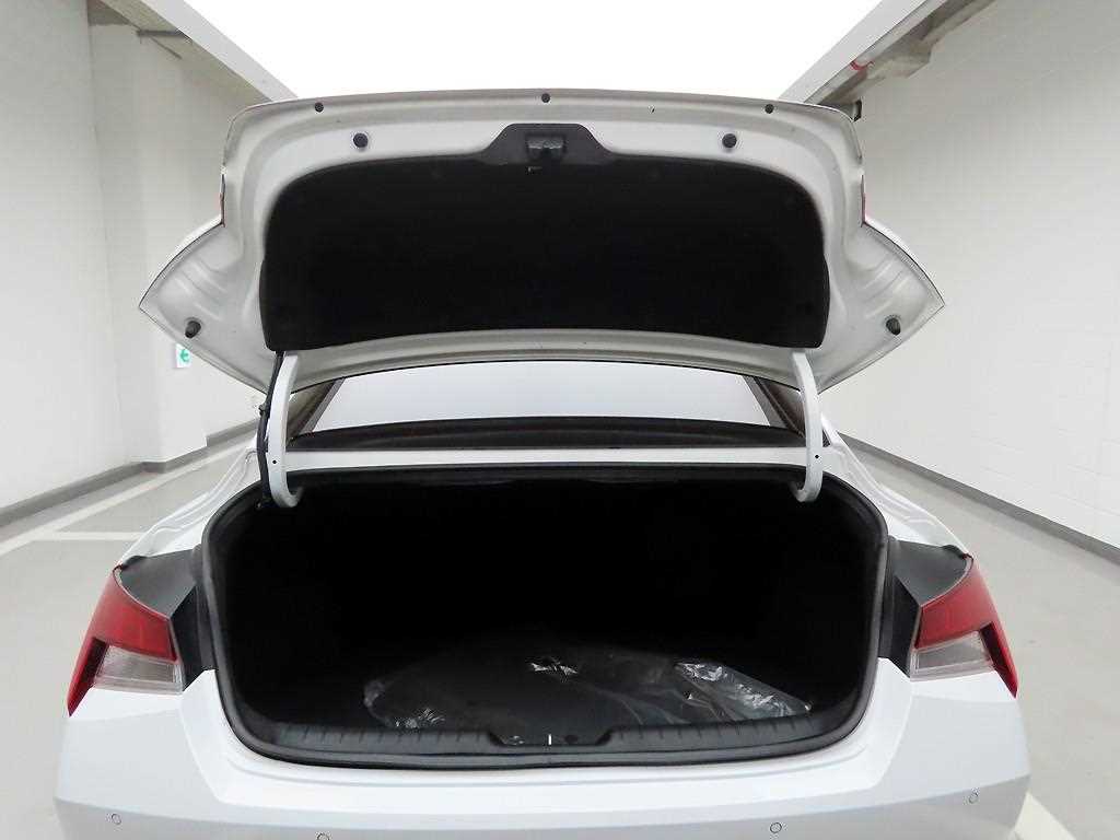 HYUNDAI Avante 2021 Blanco - Importación desde Corea - HF Imports Iquique - Foto 17