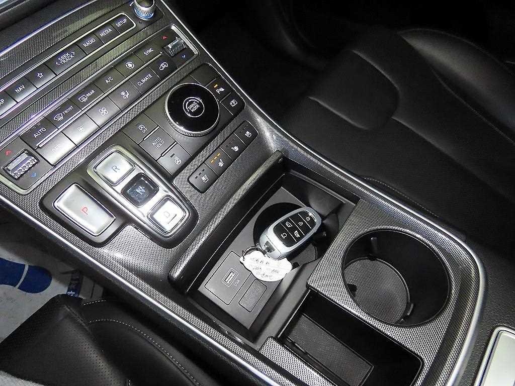 HYUNDAI Santa Fe - Vista 12