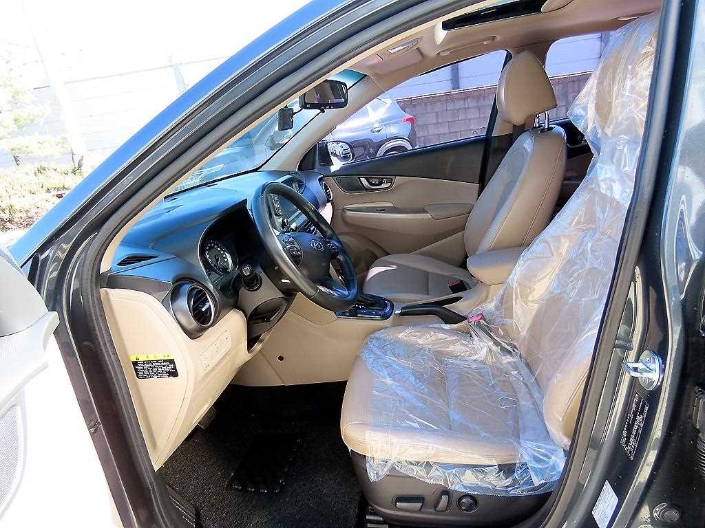 HYUNDAI Kona - Vista 5