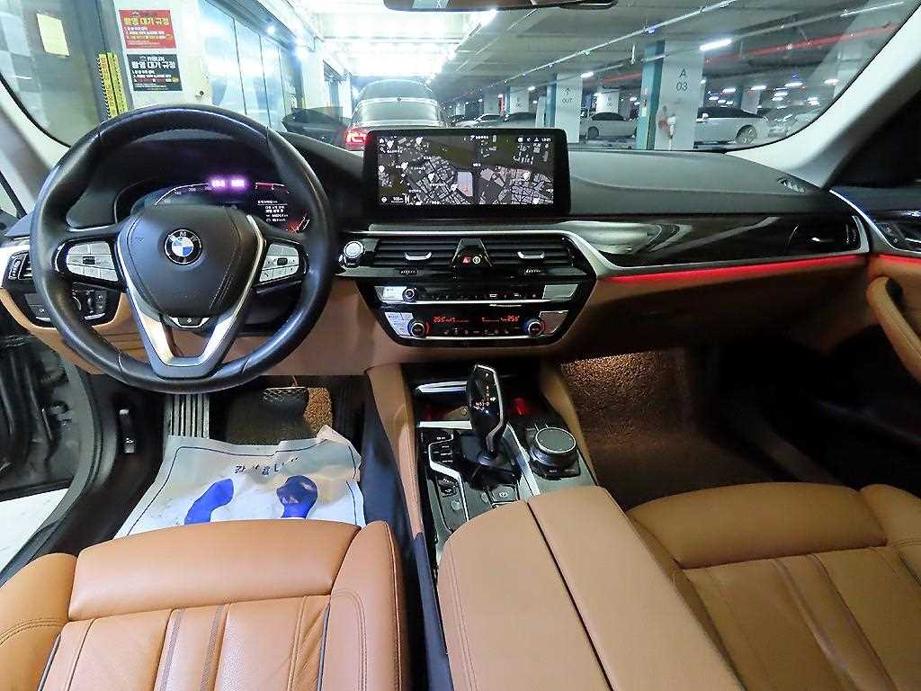 BMW 5 Series - Vista 10